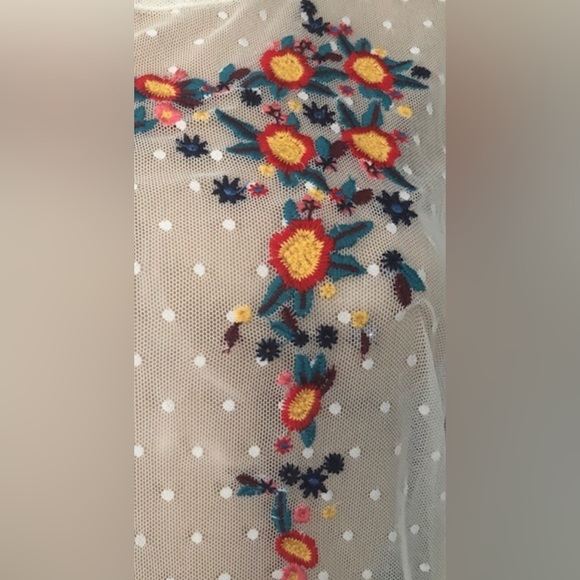 Mesh polka dot boho Flower vine appliqué off white long sleeve peplum top sz L - Picture 3 of 8